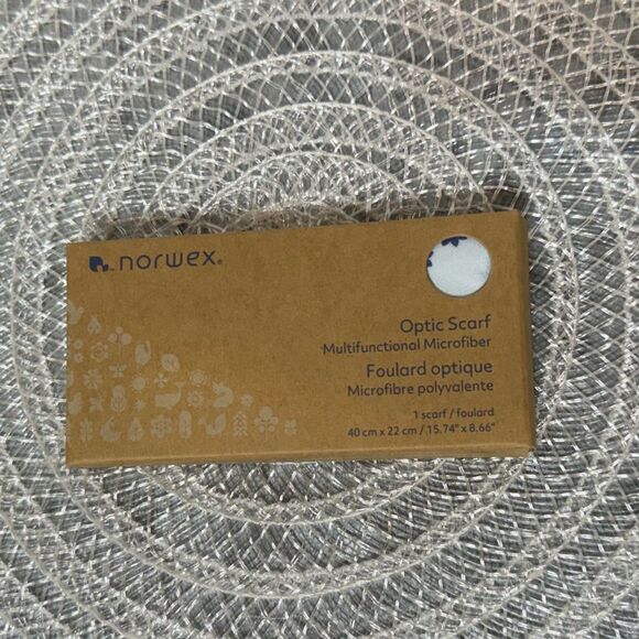 Norwex Icon Optic Scarf with Charm NWT - Picture 9 of 9